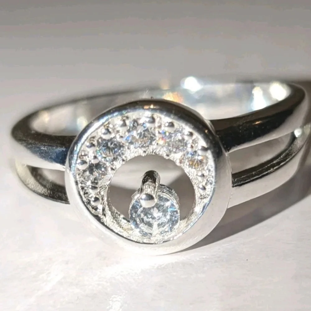 Luxury High Quality Unisex 925 Sterling Silver Crystal Crescent Moon Ring sz 8